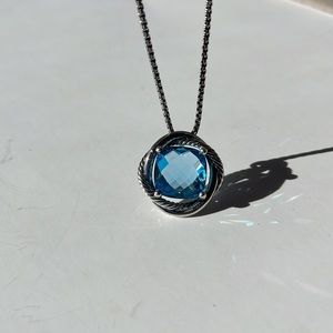 ***NEED TO SELL** David Yurman cushioned faceted Aquamarine infinity pendant